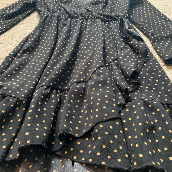 Black and Tan polka dot dress - Picture 2 of 4